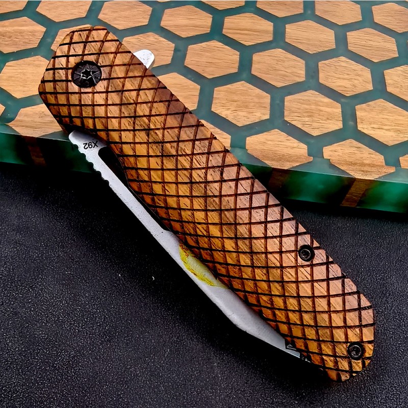 Outdoor Survival Folding Knife Chicken Wing Wood Handle Anti-Slip Python Pattern Self-Defense Knife 3D Printed Ornamental Tactical Knife