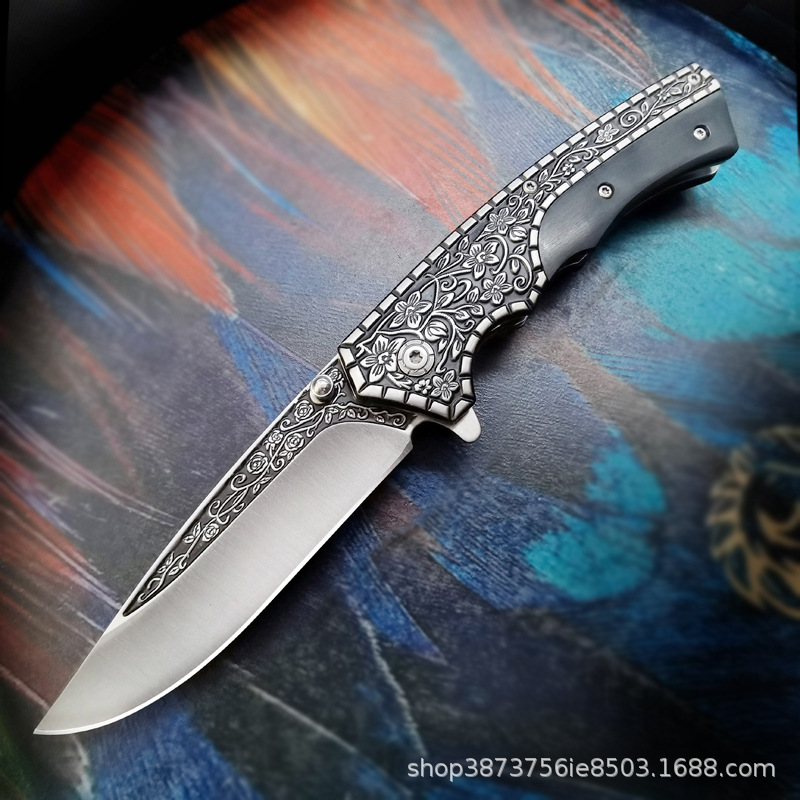 Wholesale sharp outdoor fruit knife in stock camping knife self-defense folding knife wooden handle carved folding knife saber generation