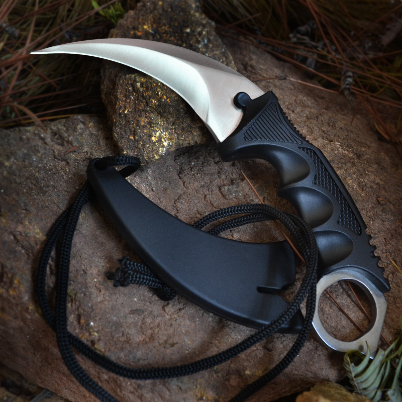 Wholesale claw knife game machete outdoor knife scabbard eagle claw knife stainless steel saber fruit knife foreign trade csgo