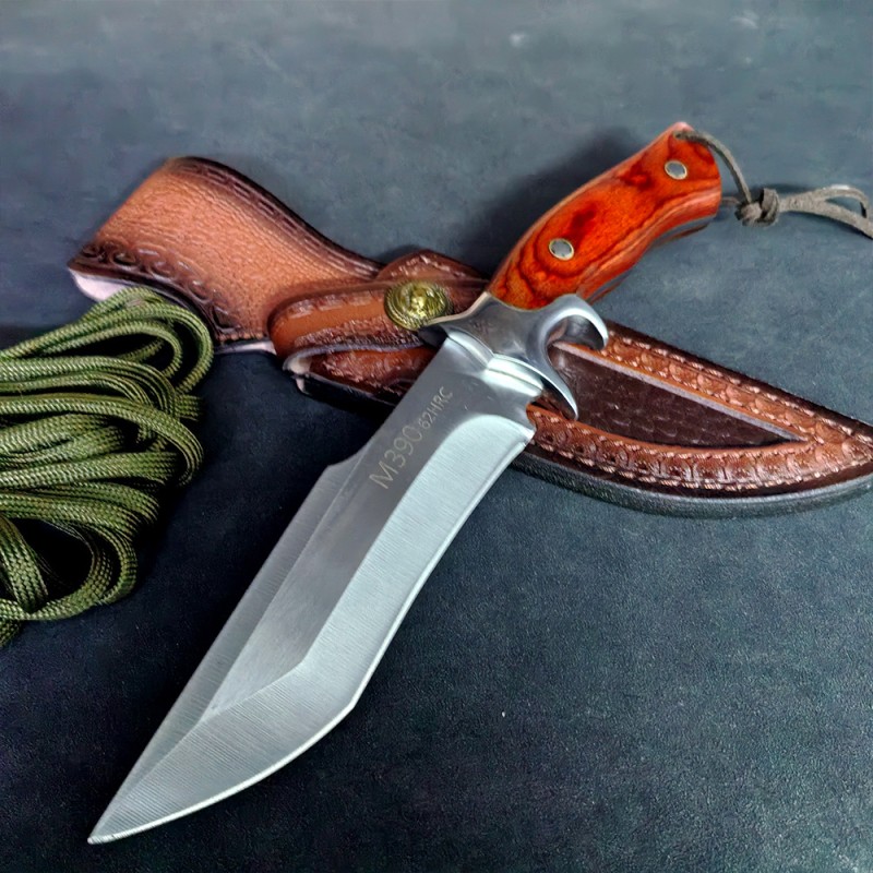Outdoor Self-Defense Straight Knife with Integrated Blade, High Hardness Stainless Steel Wilderness Adventure Knife with Leather Sheath, Portable Sharp Straight Knife