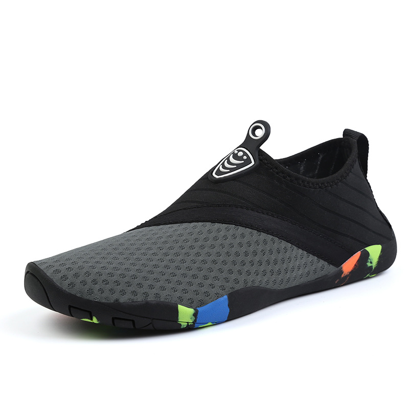 Wholesale of Amazon’s New Outdoor Beach Shoes for Swimming, River Trekking, Hiking, Water Skiing, Fishing, and Amphibious Activities