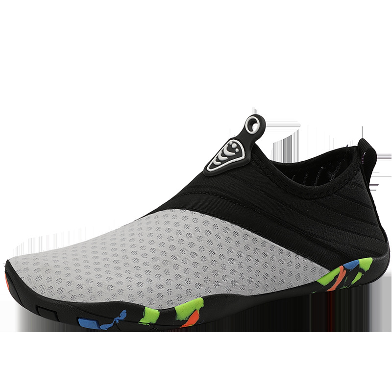 Wholesale of Amazon’s New Outdoor Beach Shoes for Swimming, River Trekking, Hiking, Water Skiing, Fishing, and Amphibious Activities