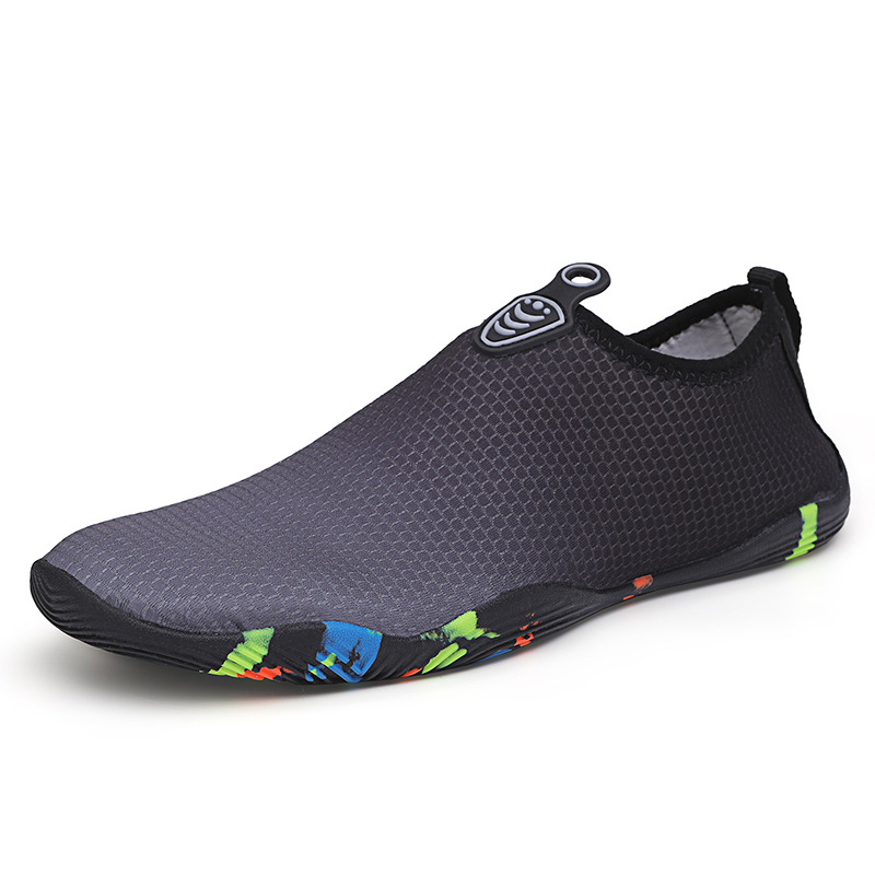 Wholesale of Amazon’s New Outdoor Beach Shoes for Swimming, River Trekking, Hiking, Water Skiing, Fishing, and Amphibious Activities